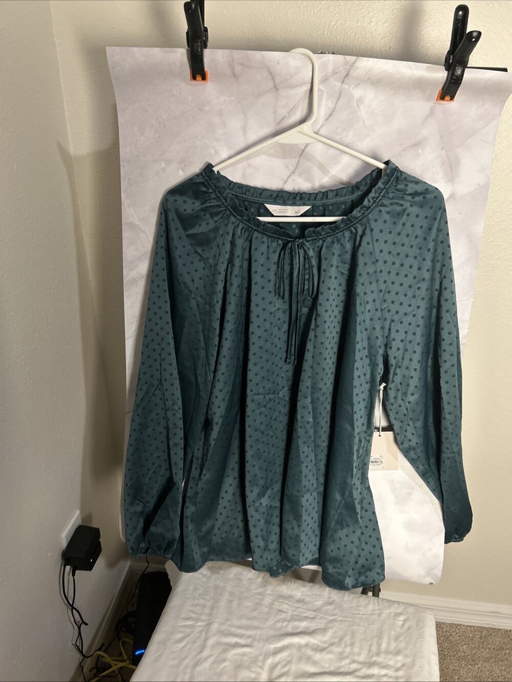 Lauren Conrad Green Polka Dot Blouse – Women’s XS – NWT – As Pictured